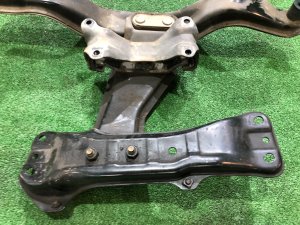 Manual transmission crossmember SUBARU FORESTER OEM 41021FC070, 41022AC180, 41021AC330 SF5 1998 EJ202 MT
