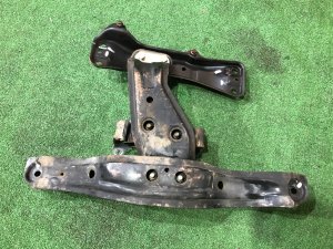Manual transmission crossmember SUBARU FORESTER OEM 41021FC070, 41022AC180, 41021AC330 SF5 1998 EJ202 MT