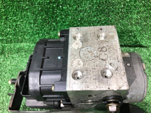 ABS unit SUBARU FORESTER OEM 27539FC010 SF5 1998 EJ202 MT