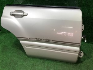 Right rear door SUBARU FORESTER OEM 61401FC003 SF5 1998 silver 792