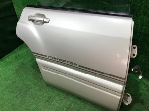 Right rear door SUBARU FORESTER OEM 61401FC003 SF5 1998 silver 792