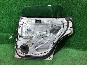 Right rear door SUBARU FORESTER OEM 61401FC003 SF5 1998 silver 792