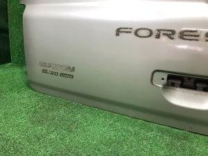 Tailgate SUBARU FORESTER OEM 61701FC000 SF5 1998 silver 792