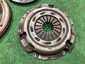Clutch pressure plate маховик, корзина, диск SUBARU FORESTER OEM 30210AA411, 30100AA690, 30100AA691, 12342AA000 SF5 1998 EJ202 MT