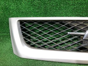 Radiator grille SUBARU FORESTER OEM 91065FC050SJ SF5 1998 silver 792