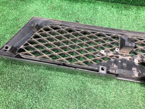 Radiator grille SUBARU FORESTER OEM 91065FC050SJ SF5 1998 silver 792