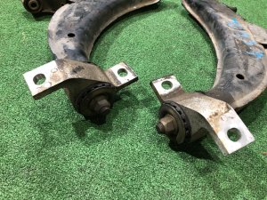 Front control arms SUBARU FORESTER OEM 20200AA200 20200AA210 SF5 1998 EJ202 MT