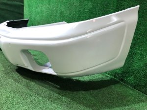 Бампер передний SUBARU FORESTER OEM 57717FC130WG, 57720FC130 SF9, SF5 1998 White 51E