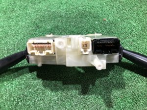 Блок подрулевых переключателей SUBARU FORESTER OEM 83111FC410 SF9, SF5 1998 EJ254 AT