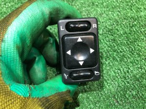 Блок управления зеркалами SUBARU FORESTER OEM 83071FC000 SF9, SF5 1998 EJ254 AT
