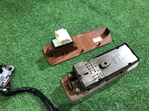 Блок управления стеклоподъемниками дерево SUBARU FORESTER OEM 83081FC021, 83081FC100 SF9, SF5 1998 EJ254 AT