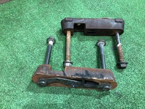 Болты передней балки проставки 20540AC000 SUBARU FORESTER