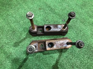 Болты передней балки проставки SUBARU FORESTER OEM 20540AC000 SF9, SF5 1998