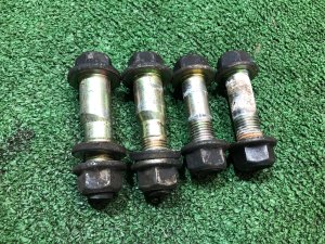 Болты развальные передние 20540AA090, 20540AA100 SUBARU FORESTER