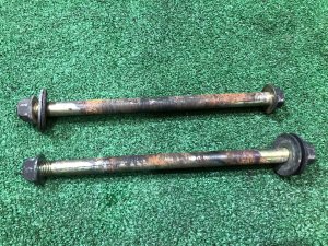 Болты ступичные задние SUBARU FORESTER OEM 20540AA000 SF9, SF5 1998 EJ254 AT