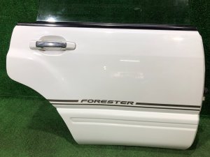 Дверь задняя правая SUBARU FORESTER OEM 61401FC003 SF9, SF5 1998 White 51E