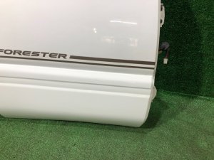 Дверь задняя правая SUBARU FORESTER OEM 61401FC003 SF9, SF5 1998 White 51E