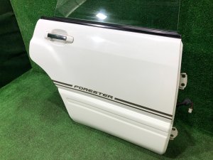 Дверь задняя правая SUBARU FORESTER OEM 61401FC003 SF9, SF5 1998 White 51E