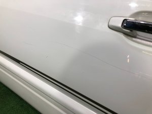 Дверь передняя левая SUBARU FORESTER OEM 61101FC012 SF9, SF5 1998 White 51E