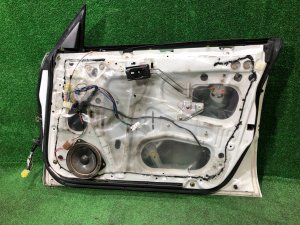Дверь передняя правая SUBARU FORESTER OEM 61101FC002 SF9, SF5 1998 White 51E
