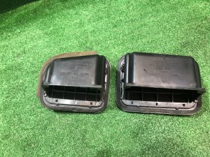 Клапан вентиляции кузова SUBARU FORESTER OEM 72661FC010, 72661FC000 SF9, SF5 1998 White 51E