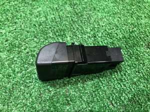 Кнопка обогрева заднего стекла SUBARU FORESTER OEM 83041FC020OE SF9, SF5 1998 EJ254 AT