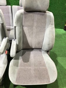 Комплект сидений SUBARU FORESTER OEM 64010FC420NF, 64230FC060NF, 64010FC430NF, 64240FC060NF SF9, SF5 1998 White 51E