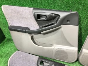 Обшивка дверей SUBARU FORESTER OEM 94050FC180GA, 94050FC190GA, 94056FC160GA, 94056FC170GA SF9, SF5 1998 White 51E
