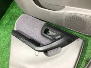 Обшивка дверей SUBARU FORESTER OEM 94050FC180GA, 94050FC190GA, 94056FC160GA, 94056FC170GA SF9, SF5 1998 White 51E