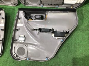 Обшивка дверей SUBARU FORESTER OEM 94050FC180GA, 94050FC190GA, 94056FC160GA, 94056FC170GA SF9, SF5 1998 White 51E