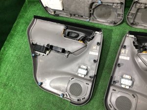 Обшивка дверей SUBARU FORESTER OEM 94050FC180GA, 94050FC190GA, 94056FC160GA, 94056FC170GA SF9, SF5 1998 White 51E