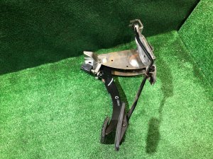 Педали SUBARU FORESTER OEM 36013AA001, 36011AA001, 83370AA001 SF9, SF5 1998 White 51E