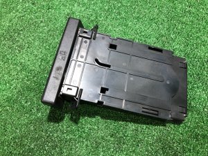 Подстаканник SUBARU FORESTER OEM 66150FC000OE SF9, SF5 1998 White 51E