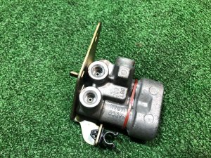 Распределитель тормозных усилий SUBARU FORESTER OEM 27674AC081 SF9, SF5 1998 EJ254 AT