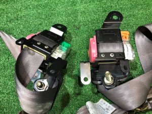 Ремни безопасности задние SUBARU FORESTER OEM 64651FC020NF,64669FA620NF, 64651FC030NF SF9, SF5 1998 White 51E