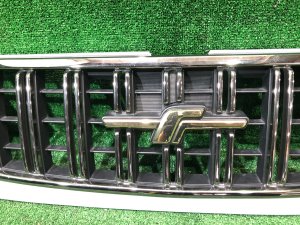 Решетка радиатора SUBARU FORESTER OEM 91065FC000WG SF9, SF5 1998 White 51E
