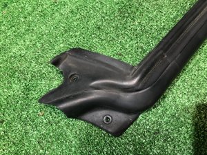 Уплотнитель дверей правый SUBARU FORESTER OEM 62710FC000 SF9, SF5 1998 White 51E