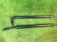 Amortiguadores del portón trasero SUBARU LEGACY OEM 63260AE020 63260AE030 BH5 2001 Silver 01G