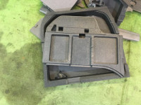 Revestimento da bagageira SUBARU LEGACY OEM 95066AE000OC 95073AE000OC 95067AE000OC 95067AE010OC 94047AE000AC BH5 2001 Silver 01G