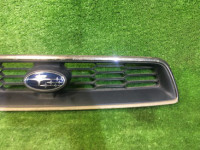 Решетка радиатора SUBARU LEGACY OEM 91121AE400 BH5 2001 Silver 01G