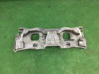 Балка передняя 20101AG002 20101AG020 SUBARU OUTBACK