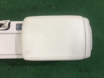 Glovebox and armrest SUBARU OUTBACK OEM 92111AG060WA BP9 2004 Gold 39J