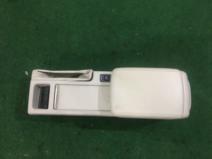 Glovebox and armrest SUBARU OUTBACK OEM 92111AG060WA BP9 2004 Gold 39J