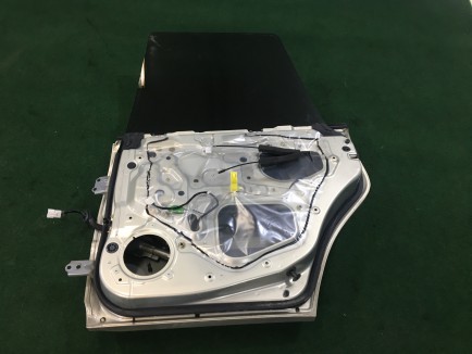 ประตูหลังขวา SUBARU OUTBACK OEM 60409AG0409P 60409AG0419P BP9 2004 Gold 39J