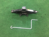 Домкрат SUBARU OUTBACK OEM 97032AG010 97032FG020 BP9 2004