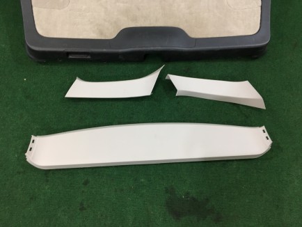 Обшивка пятой двери SUBARU OUTBACK OEM 94320AG010WA 94320AG011WA 94310AG000OR 94330AG000OR 94330AG010OR BP9 2004 Gold 39J