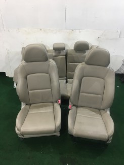 Комплект сидений 64010AG221WA 64010AG231WA 64221AG120WA 64231AG130WA SUBARU OUTBACK