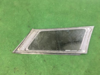 左リアクォーターガラス SUBARU OUTBACK OEM 65210AG050 BP9 2004