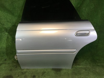 Porta traseira esquerda SUBARU LEGACY OEM 61400AC310 61400AC330 BG5 1998 Silver 406