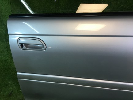 Porta dianteira direita SUBARU LEGACY OEM 61100AC001 61100AC021 BG5 1998 Silver 406